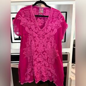 EUC Pink fuchsia Lace embroidered Johnny Was tunic Top